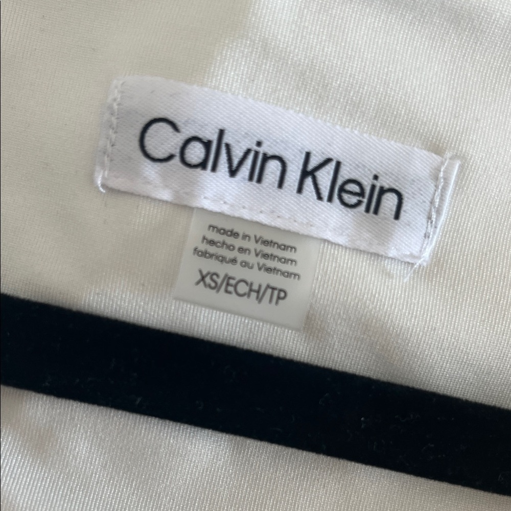 Calvin Klein White Sleeveless Tank Top - Picture 3 of 3